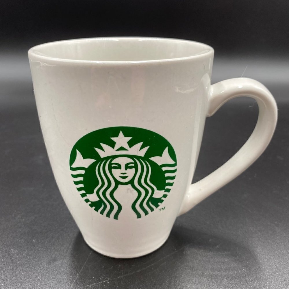 Starbucks 2011 Coffee Mug White/Green Logo 16 Ounce
